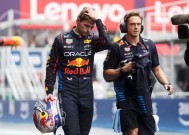 Jos Verstappen对儿子Max贴上“公牛”标签的昂贵红旗的愤怒反应